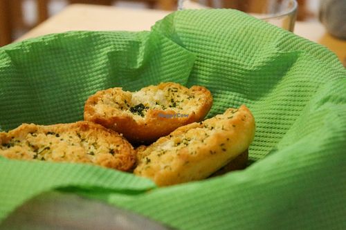 garlic bread at Kasa d' Vizin Restaurant in Eito