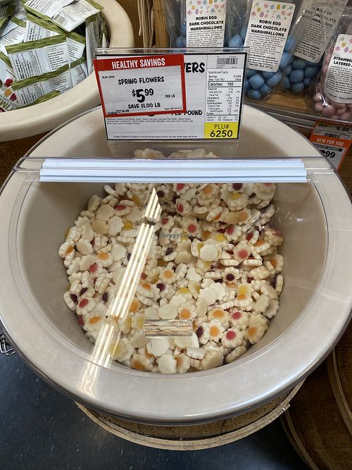 Per Ingredients Vegan Friendly Spring Gummies (No Animal By-Products Like Gelatin) 😛 • Spendy  at Sprouts Farmers Market in Modesto