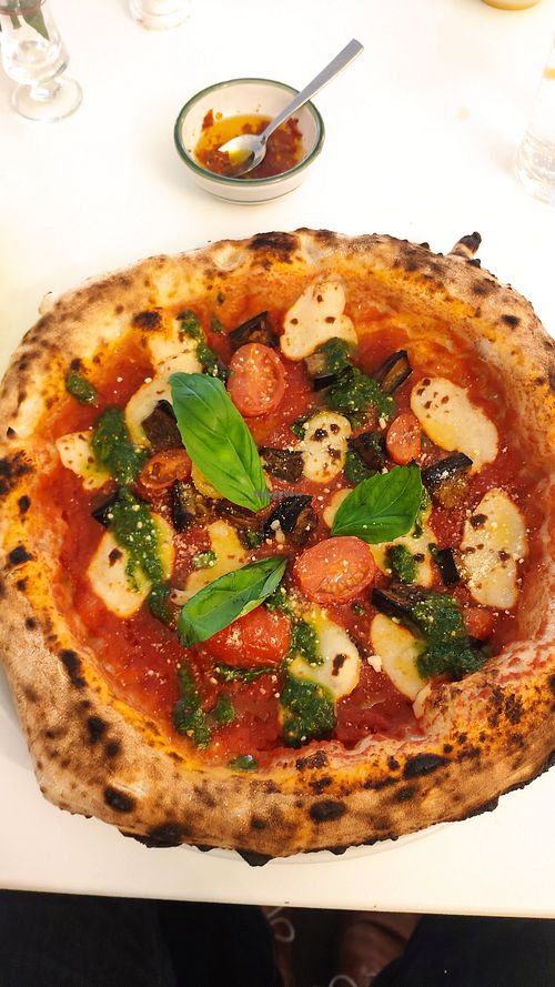 Pizza Billie at Al Catzone Pizza Napovegana in Berlin