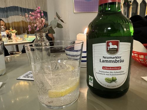 drinks #Veganuary at Al Catzone Pizza Napovegana in Berlin