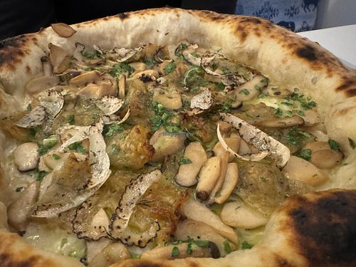 pizza  at Al Catzone Pizza Napovegana in Berlin