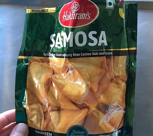 Samosa vegan già pronti da mangiare   at Ethnic World in Padua