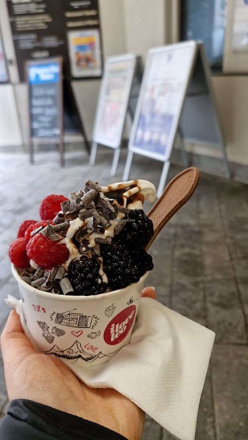 Yogurt with fruits, chocolate curls and chocolate sauce at I Love Leo - Marienplatz in Munich