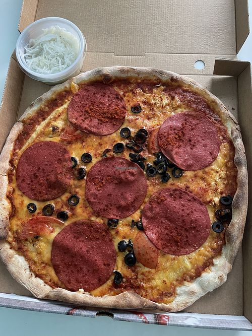 Vegan salami pizza. Kinda spicy so if you don’t like that my tip is to order without the cayenne.   at Zaza Pizza Bar & Kök in Stockholm