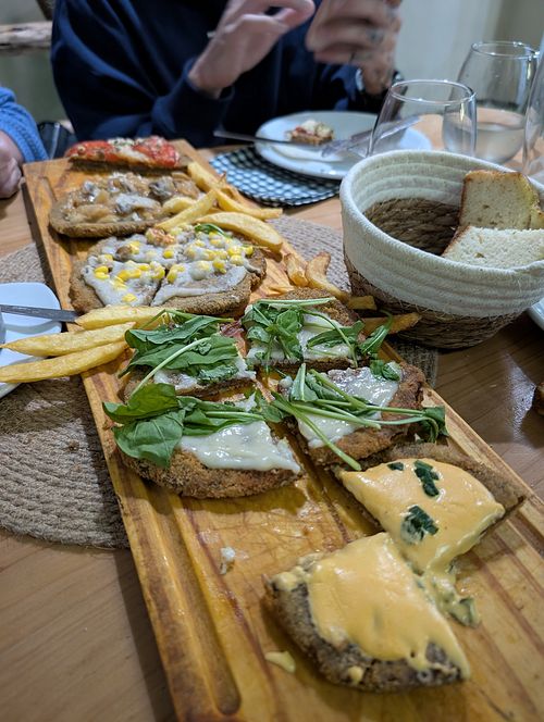 Tabla degustación de milanesas at El Patio Vegan in Ramos Mejia