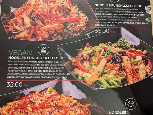 Noodle dish at Sushi Han in Brasov