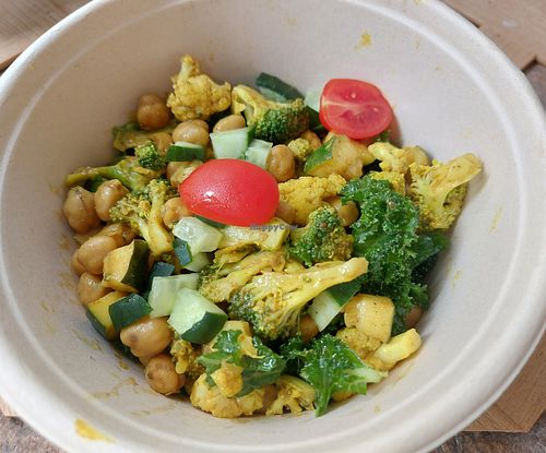 (Vegan) Curry Chickpea & Vegetable Salad at Spicebox Organics Market & Cafe - Kennedy in Hong Kong Island