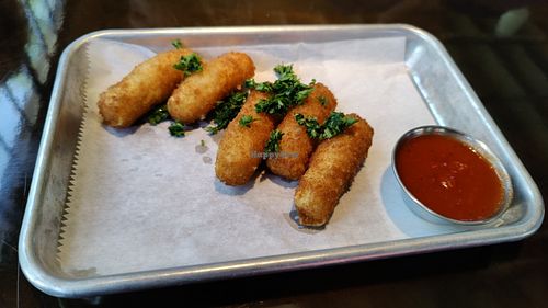 Vegan mozz sticks at Station No. 3 in St Louis