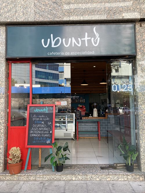 Outside  at Ubuntu Café in Santiago