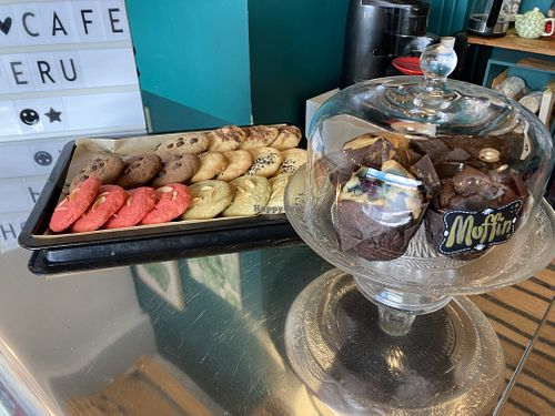 Vegan cookies and muffins  at Ubuntu Café in Santiago