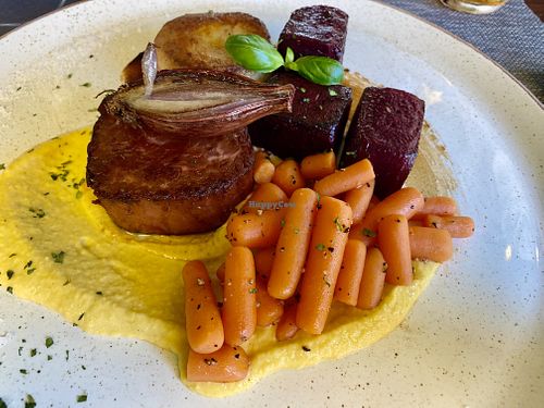   at The Botanist in Zadar