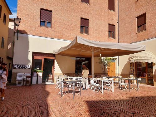 Outside at Pummarò in Pienza