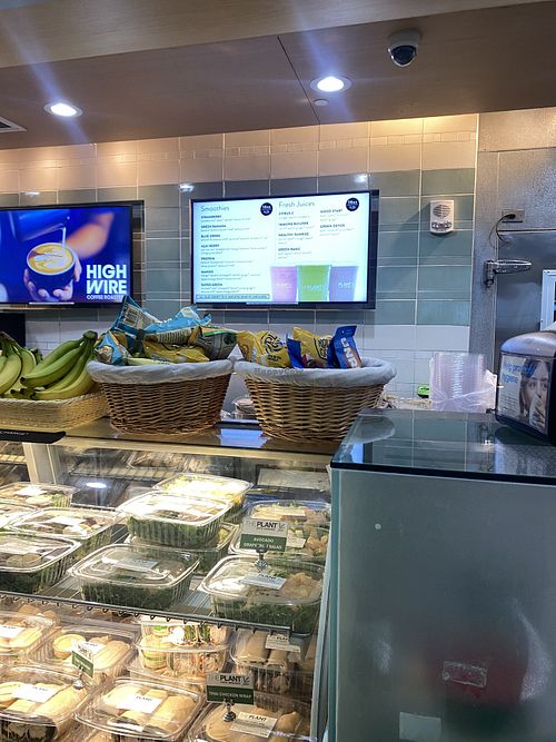 Early Flight ✈️ Breakfast - Ordered the Immune Builder, Good Slightly Stringy (?) Due to Fiber and Has Carrots*  at SFO - The Plant Cafe Organic- T2 in South San Francisco