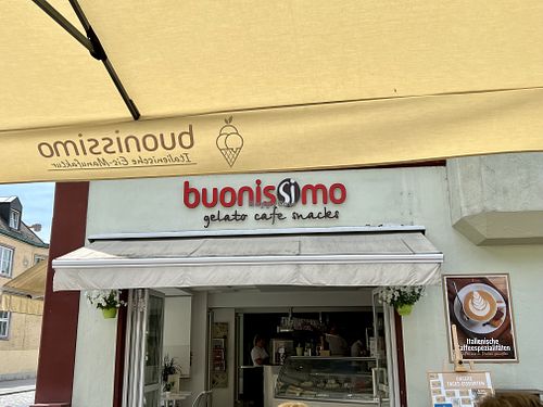 outside  at Buonissimo in Kulmbach