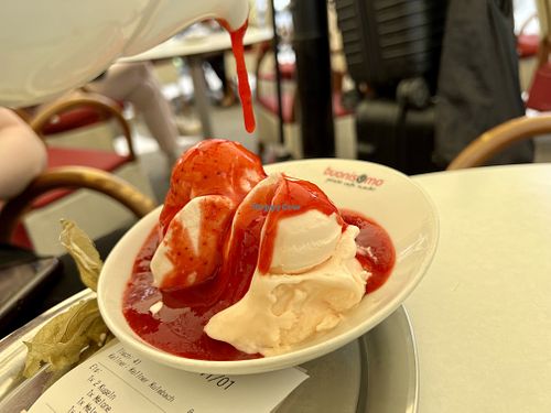 melon w/ strawberry sauce  at Buonissimo in Kulmbach