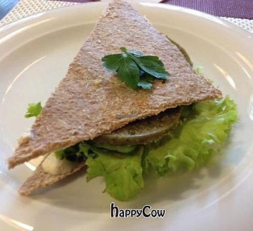 Raw falafel & hummus sandwich at Nebos in Kyiv