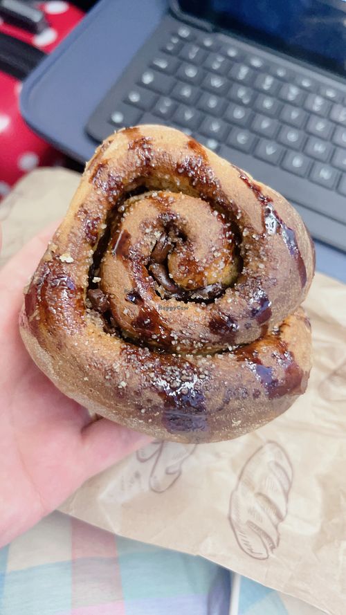 chocolate cinnamon bun  at Hey Schnecke - Winterfeldtstr in Berlin