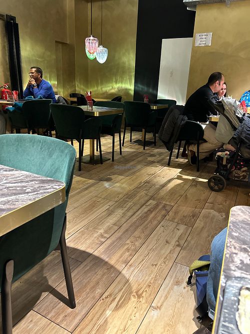 Seating  at Saravanaa Bhavan in Cologne