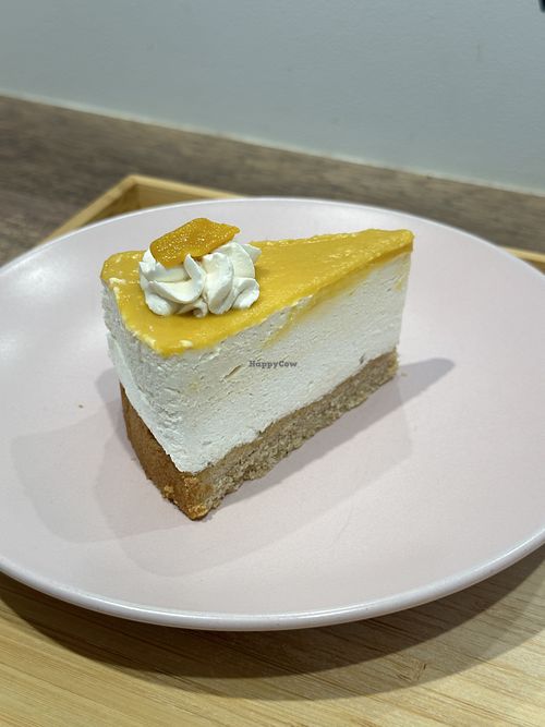   at Trick or Treat Vegan Sweets (formerly Canelita Sweets) in Osaka