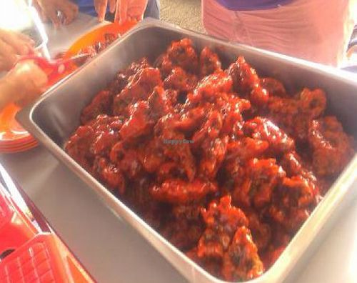 fried seaweed fritter-cooking demo on 12/11/2011
by 81 ages granny chef from Singapore at Ren Ci Global Village - Bukit Mertajam in Bukit Mertajam