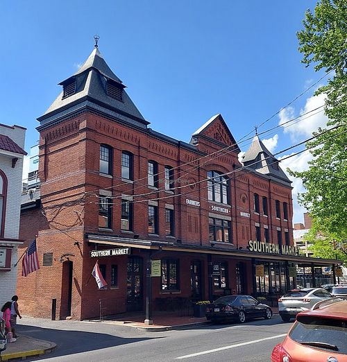They are now in this gorgeous upscale food court
 at Flavors of Morocco - Southern Market in Lancaster