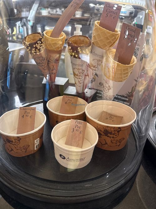 Great ice cream and great señection of vegan flavours. Added bonus, GF cones    at Amorino Gelato Al Naturale in Canet-en-roussillon
