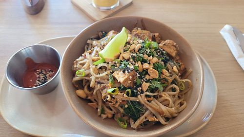 Pad Thai with Tofu at Tahiti Smoothies in Tahiti