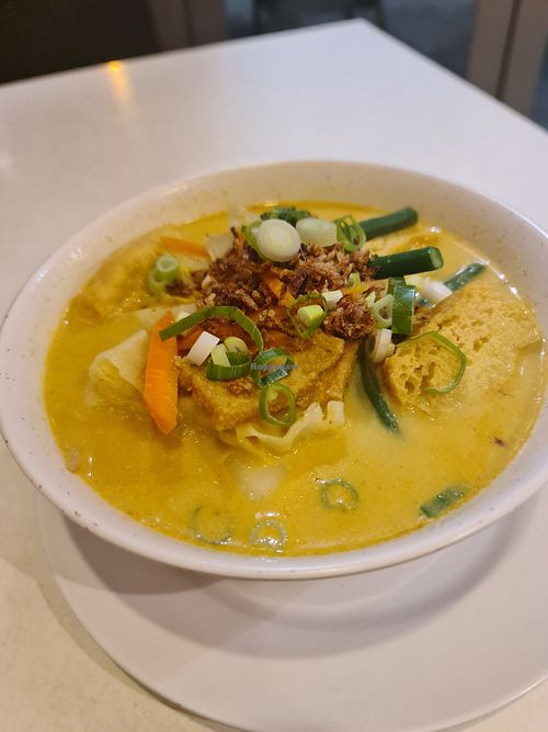 Vegan laksa at The Hub's Wok in Fortitude Valley