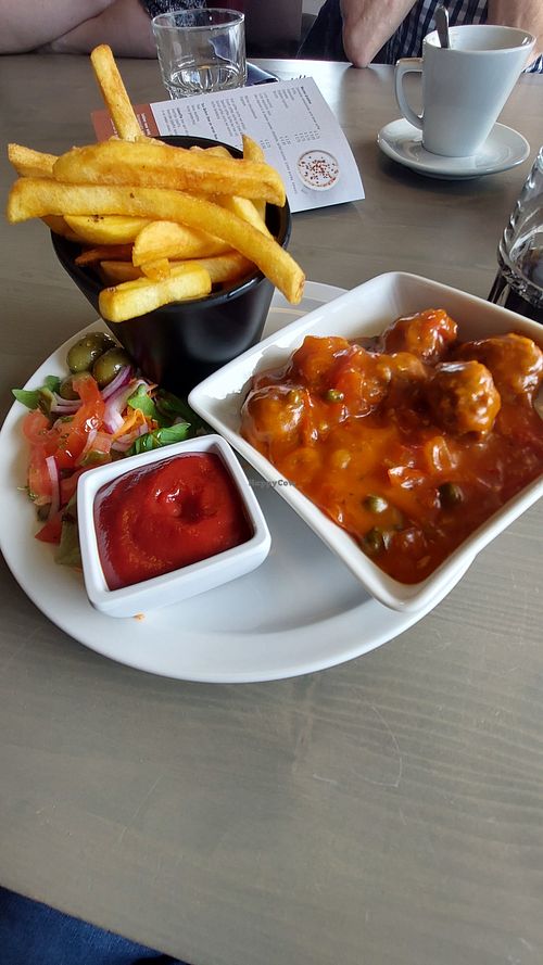 Vegan balletjes in saus at Heerlijke Streken in Blauwestad