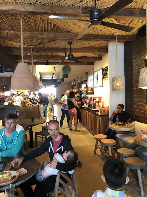 Indoor seating  at Honest Greens in Porto