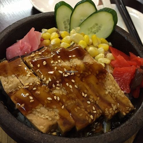 Japanese "eel" rice with teriyaki sauce at Ying Vegetarian in Kowloon