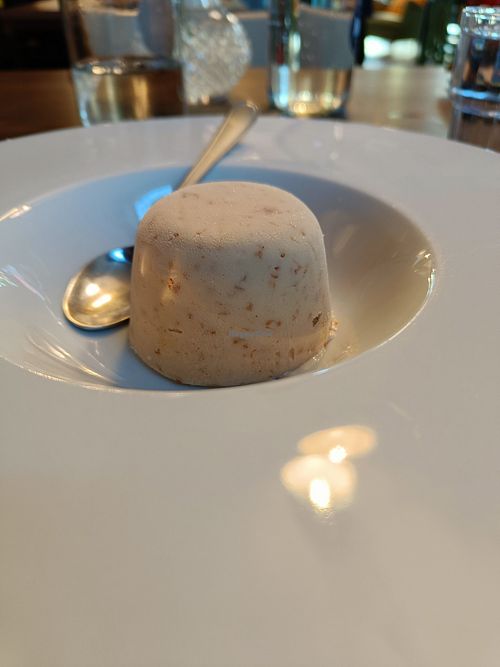 Spumone ai fichi e mandorle at Mini Bar Garden Bistrot in Molfetta