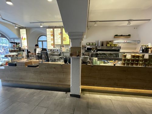   at Dean & David - Blaue-Lilien-Gasse in Regensburg