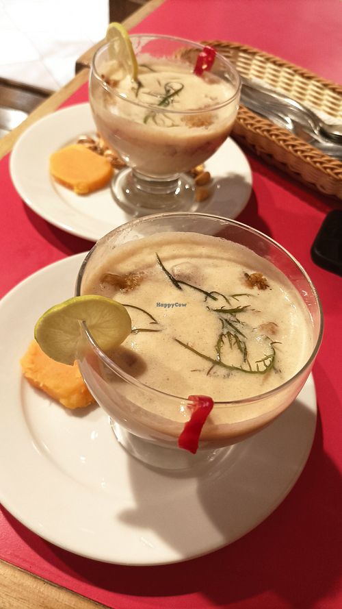 Leche de tigre at Loving Hut Lince in Lima