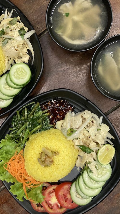 Chicken rice and broth  at Chickpea Eatery Thuan Chay in Hoi An