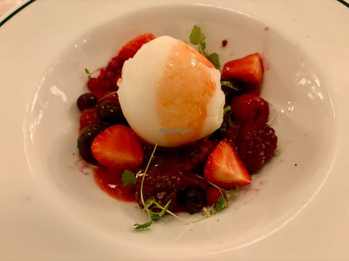 Lemon sorbet and frozen berries at The Ivy in Glasgow