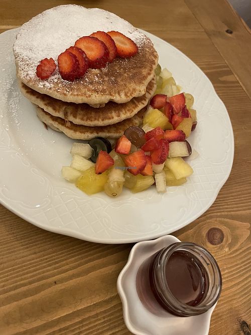 Vegan pancake with maple syrup (sirope de arce)  at Billy Brunch & Lounge in Barcelona