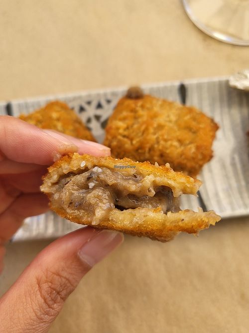 Croquetas de setas - filling at Bordadores Shake & Cook in Salamanca