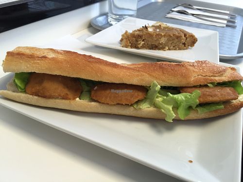 'chicken' sandwich and onion tart at Vegan Folie's in Paris