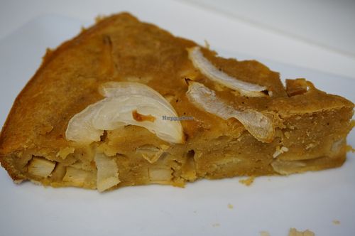 Cake salé (Onions & Tofu) at Vegan Folie's in Paris