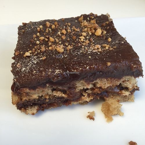 Vegan cake at Vegan Folie's in Paris