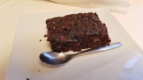 Brownie at Vegan Folie's in Paris