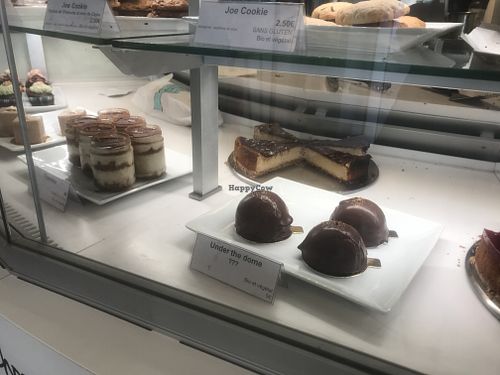 Counter at Vegan Folie's in Paris