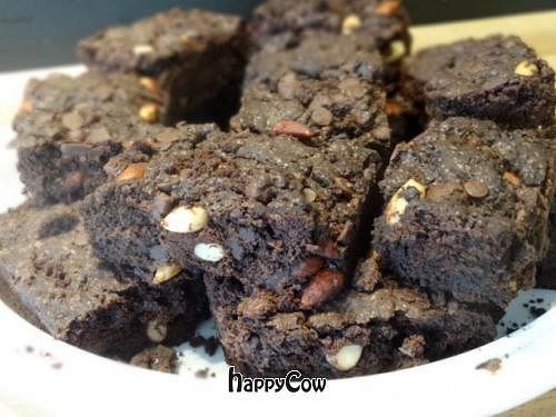 Amazing Brownie at Vegan Folie's in Paris