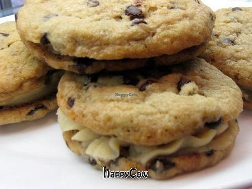 cookie sandwich !! at Vegan Folie's in Paris