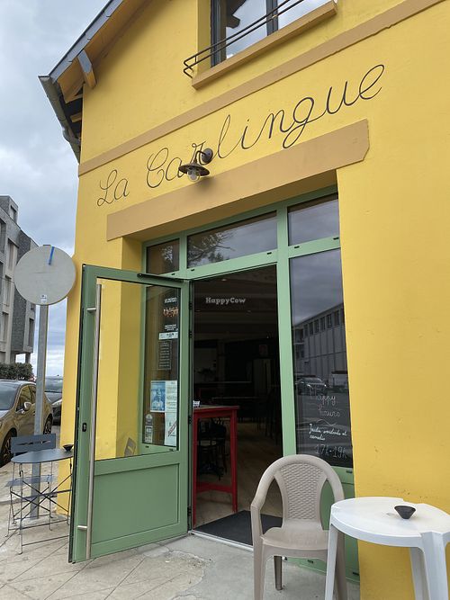 Front of bar  at La Carlingue in Saint-malo