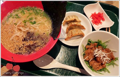 Konkutsu-fuu vege Ramen: 900 Y
Soy fried meat: 350 Y
Vege dumpling: 250 Y at T's Tantan - Tokyo JR Station in Tokyo