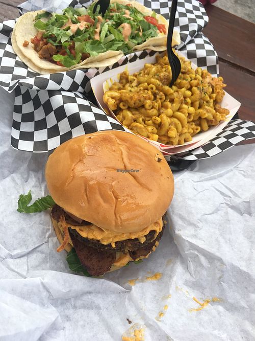 tacos, bac’n cheezburger, and mac!!! at Arlo's Food Truck - Cheerup Charlie's in Austin