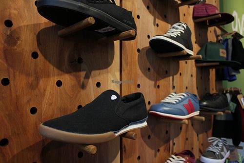 sneakers at avesu - Schivelbeiner in Berlin