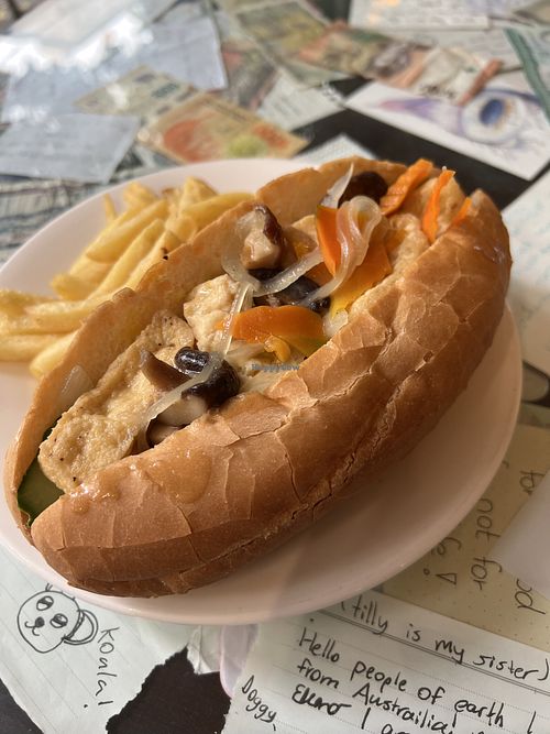  wird mit Butter beschmiert, nicht vegan  at Father Cooking Restaurant in Tam Coc